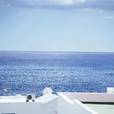 Апартаменты Volcano Getaway - Adults Only *