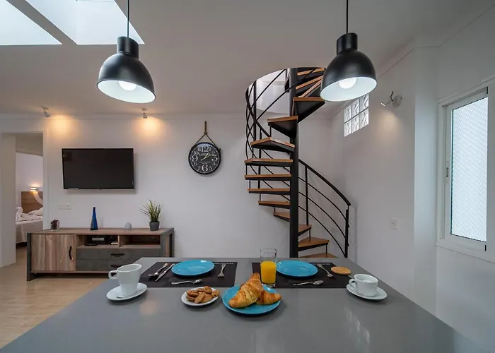 Volcano Getaway - Adults Only Apartament