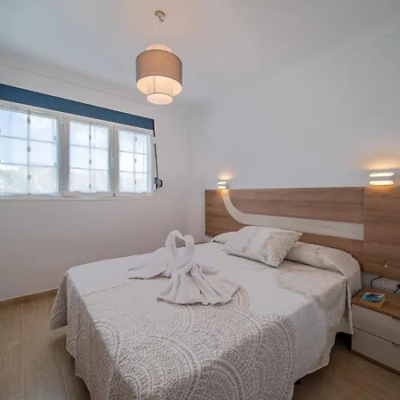 Daire Volcano Getaway - Adults Only *